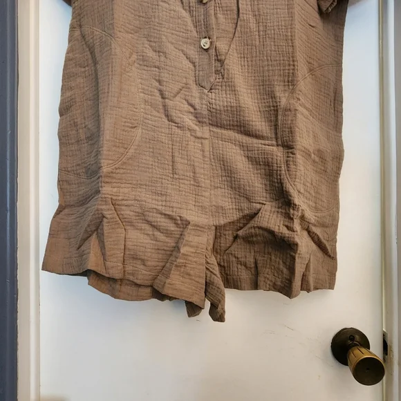 NWT LUSH Shortie Romper Size S - Picture 5 of 7